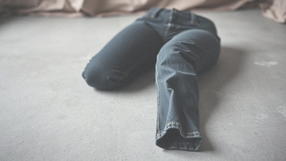 Co to są dżinsy modelujące i jak działają?